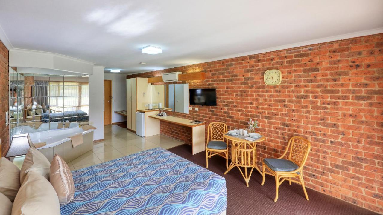 Tooleybuc Club Motor Inn Zewnętrze zdjęcie