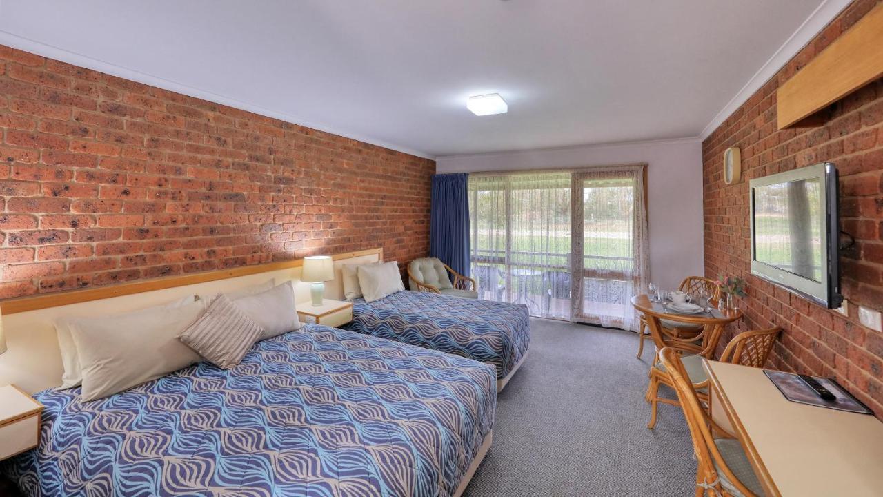 Tooleybuc Club Motor Inn Zewnętrze zdjęcie